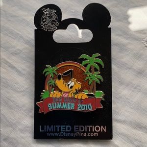 Disney Pluto limited edition pin